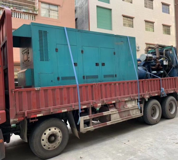 依兰如何在不同负载率下确保 400KW 柴油发电机组的正常运行？