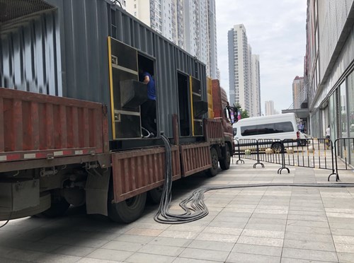 依兰柴油发电机空气滤清器在不同季节的更换周期是否有差异？